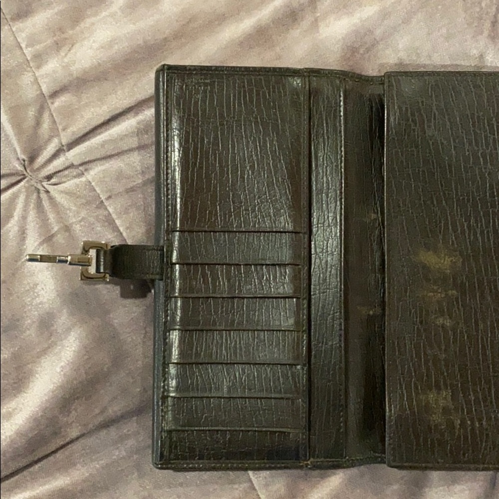 Authentic Gucci Wallet - Picture 8 of 8